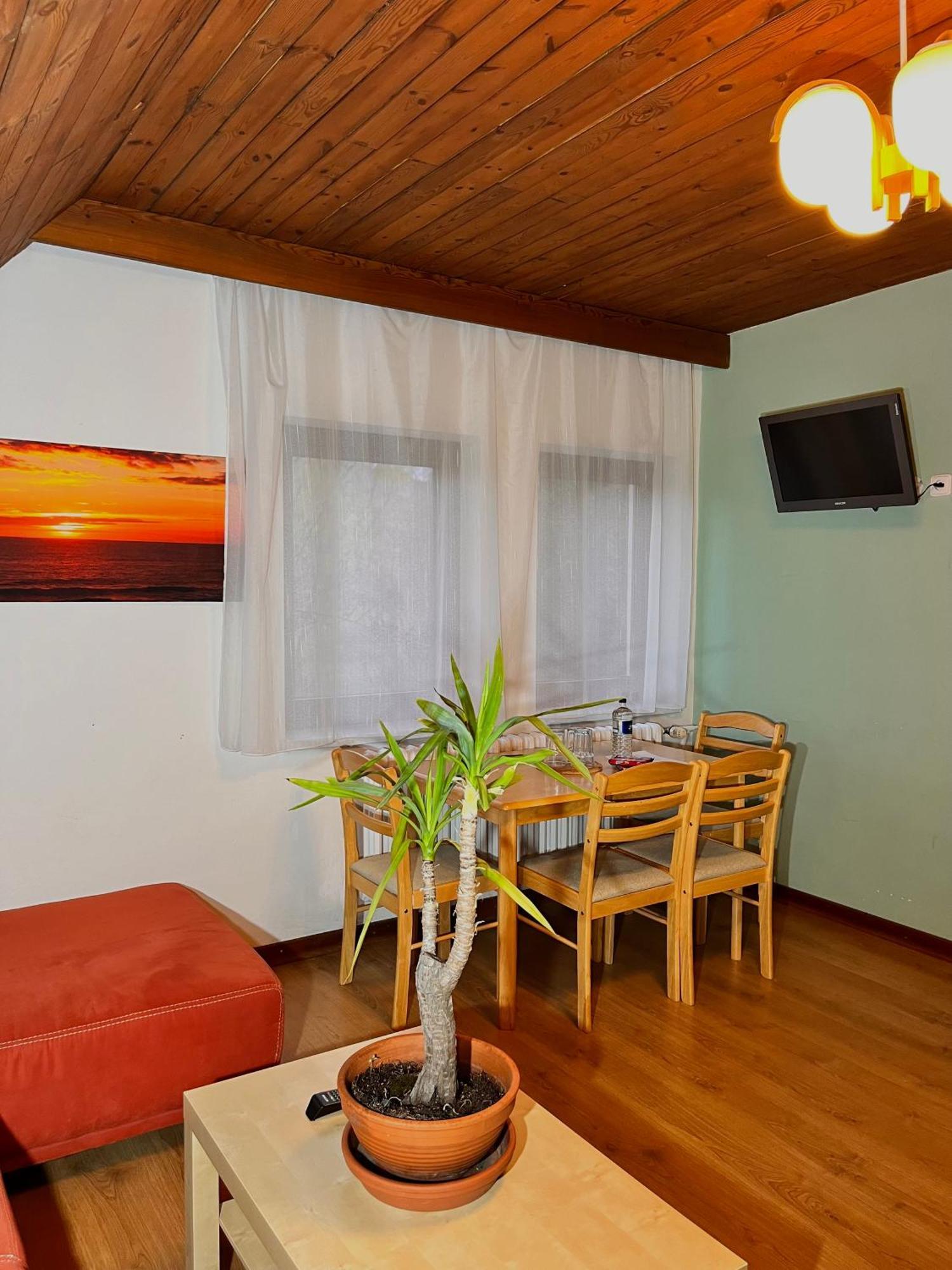 Vila Morava Hotel Liptovsky Mikulas Ngoại thất bức ảnh