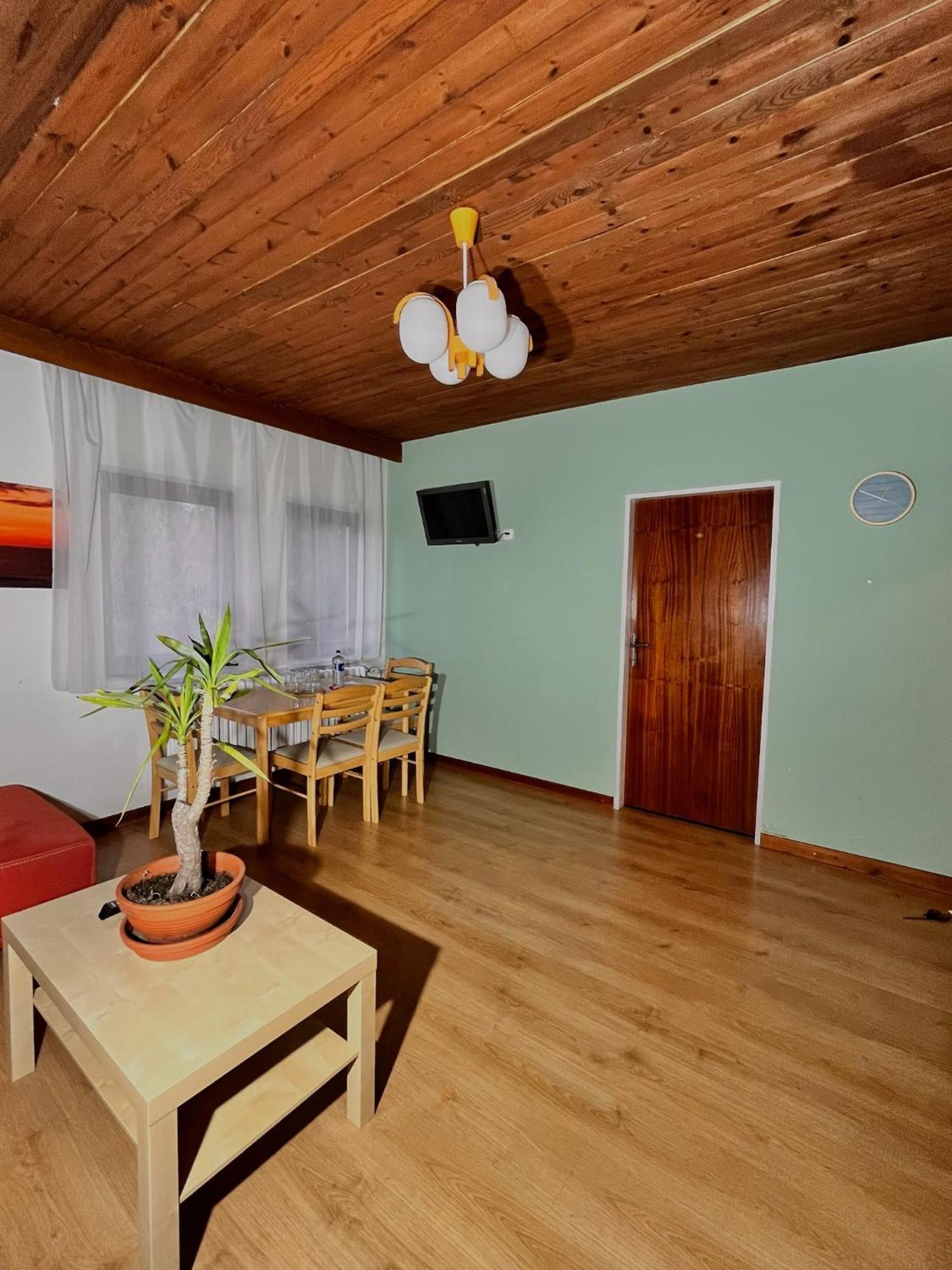 Vila Morava Hotel Liptovsky Mikulas Ngoại thất bức ảnh