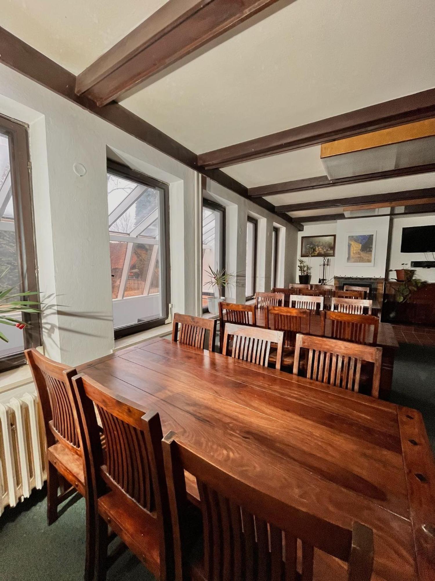 Vila Morava Hotel Liptovsky Mikulas Ngoại thất bức ảnh